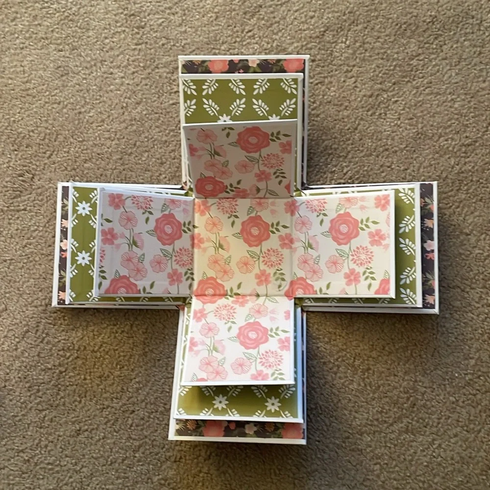 Send A Cake Explosion With 8 Wind Up Butterflies